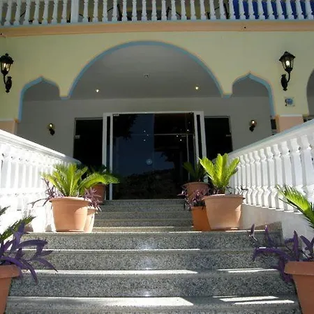 Pefkos Garden Daire